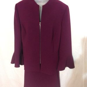 Tahari Arthur Levine  skirt & blazer suit